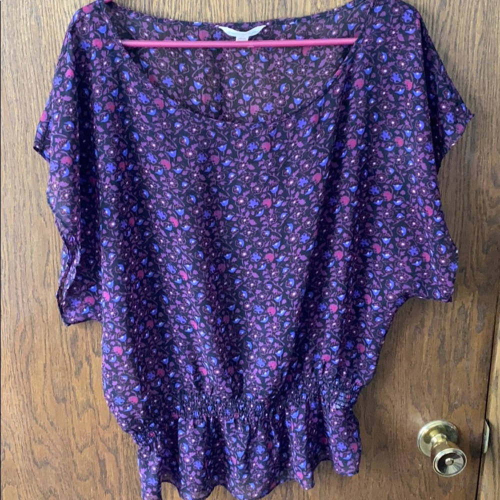 super pretty floral top 🌺